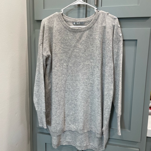 InCashmere Light Gray Women's Sweater - Picture 2 of 9